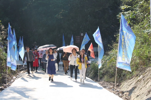 “两会一节”考察团到资源县考察旅游