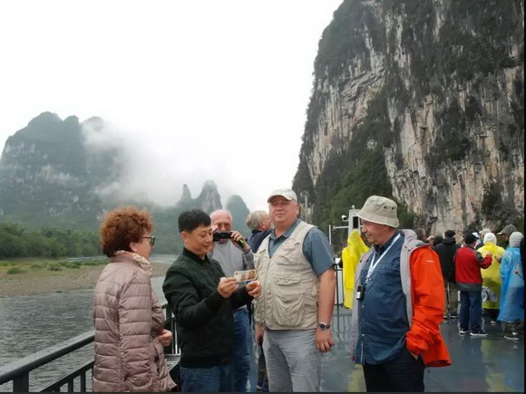 党旗领航·品质旅游|系列报道之一：让党员导游亮身份为桂林旅游注入“红色动能”