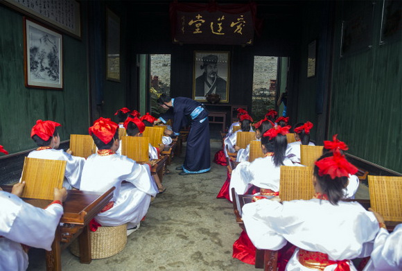 桂林灵川县“姑娘节”乡村文化活动精彩纷呈